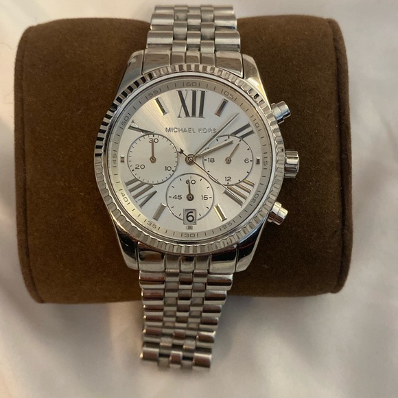 Michael Kors Lexington Men's Watch, Stainless Steel Bracelet Watch for Men - Picture 2 of 5